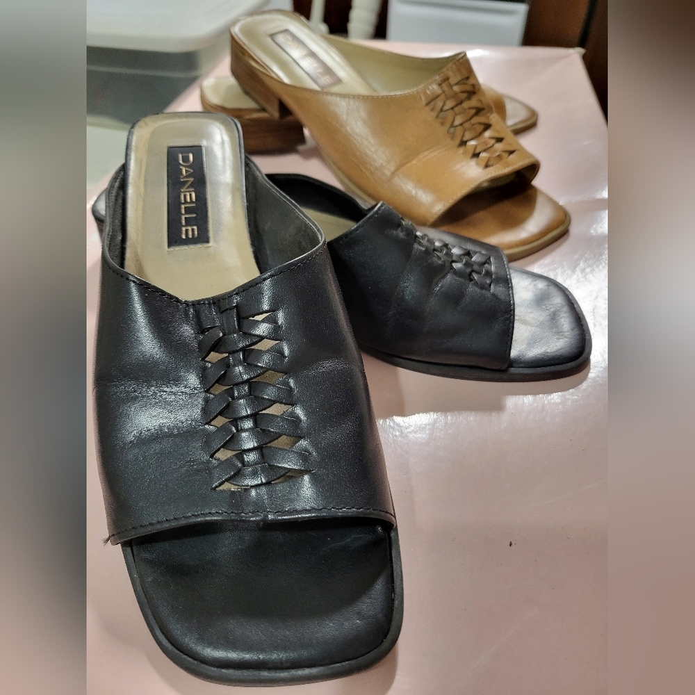 Danelle Black and tan Slip-on 1inch Heels 6.5